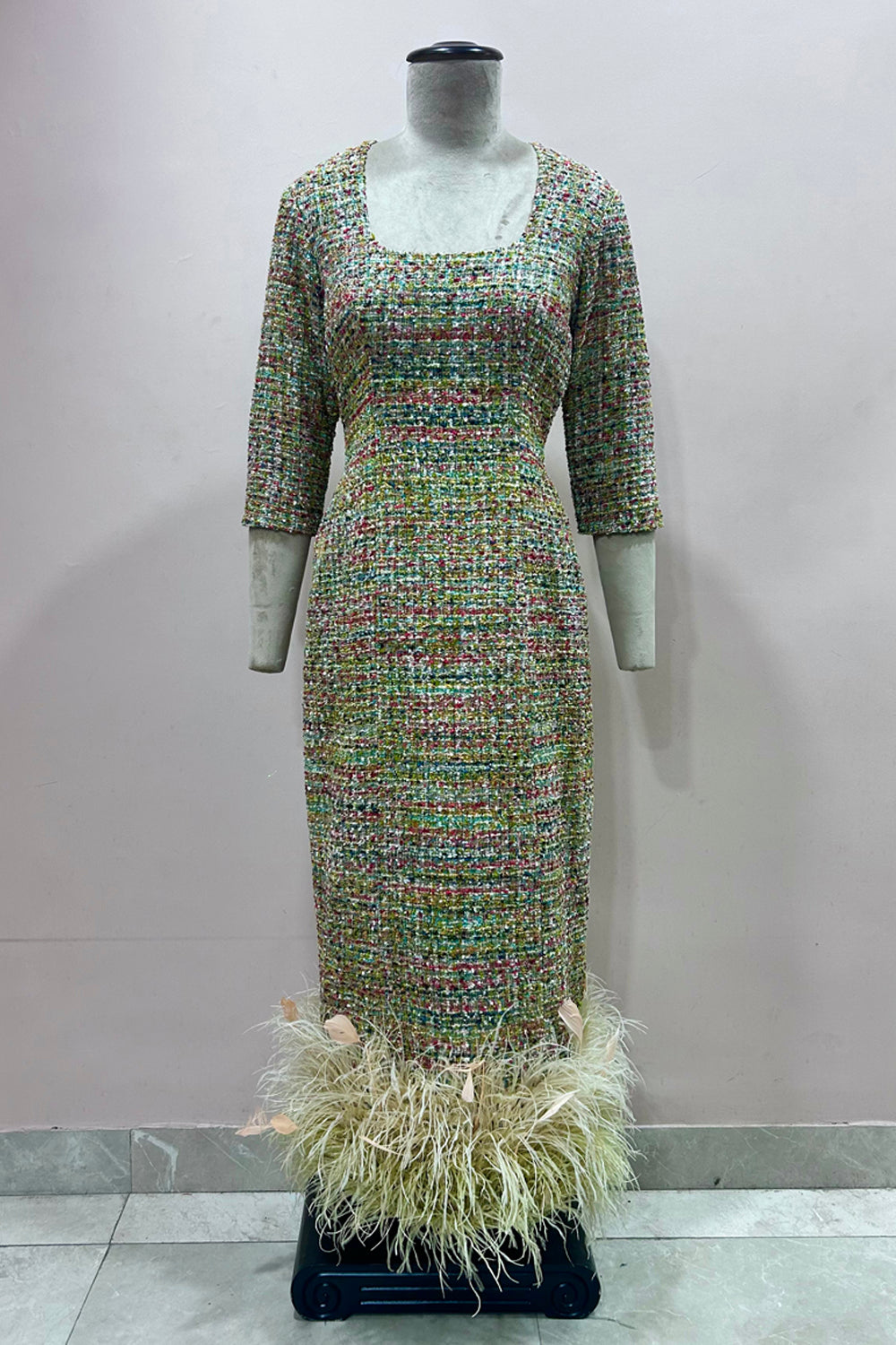 Tweed Midi With Sleeve and Feathers
