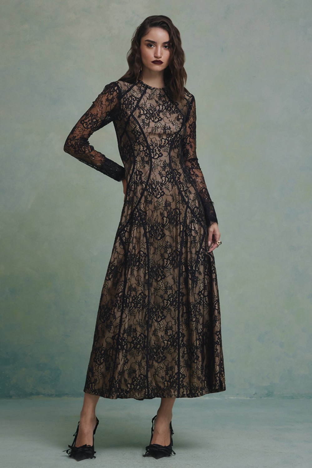 Empress Lace Gown - Zabella