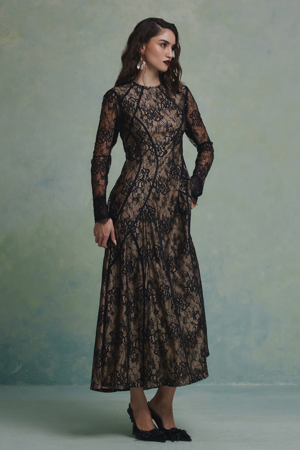 Empress Lace Gown - Zabella