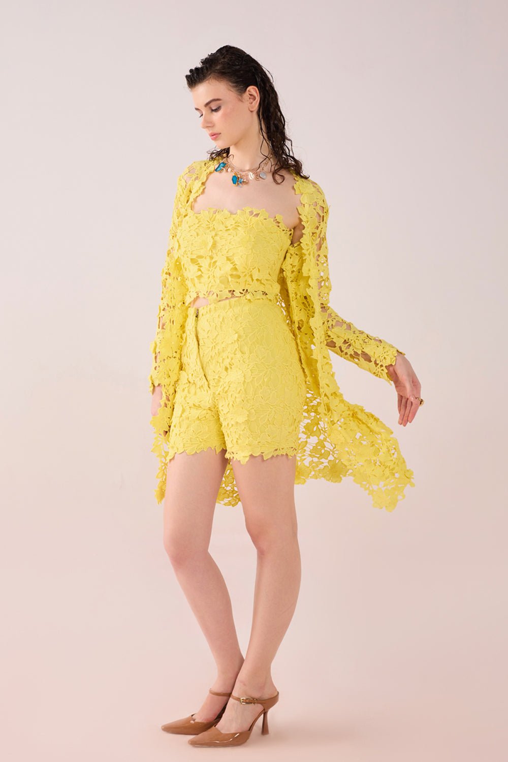 Saachi Bhasin In Our Sunglow Chantilly Lace Set - Zabella