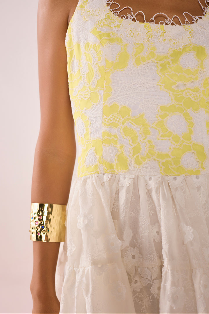 Amara Lace Mini