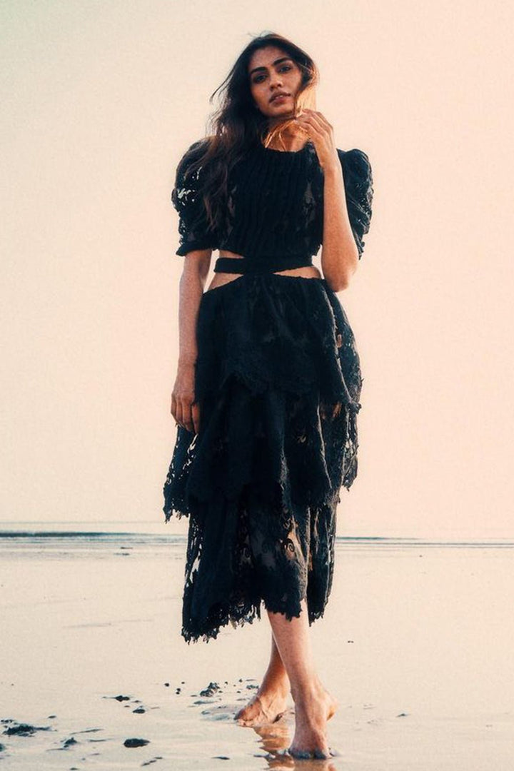 Apeksha Porwal In Our Black Textured Cut Out Midi Dress - Zabella