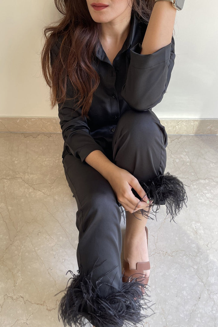 Black Feather Trimmed Lounge Set - Shopzabella