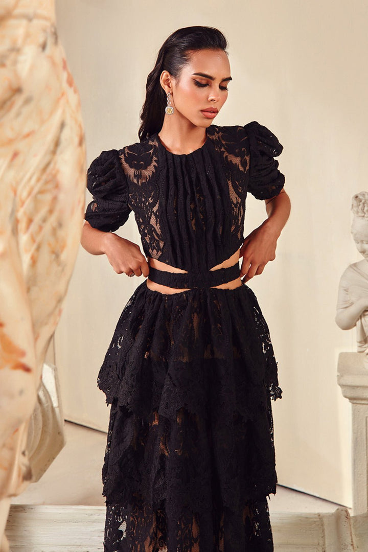 Esha Gupta In Our Black Textured Cut Out Midi Dress - Zabella