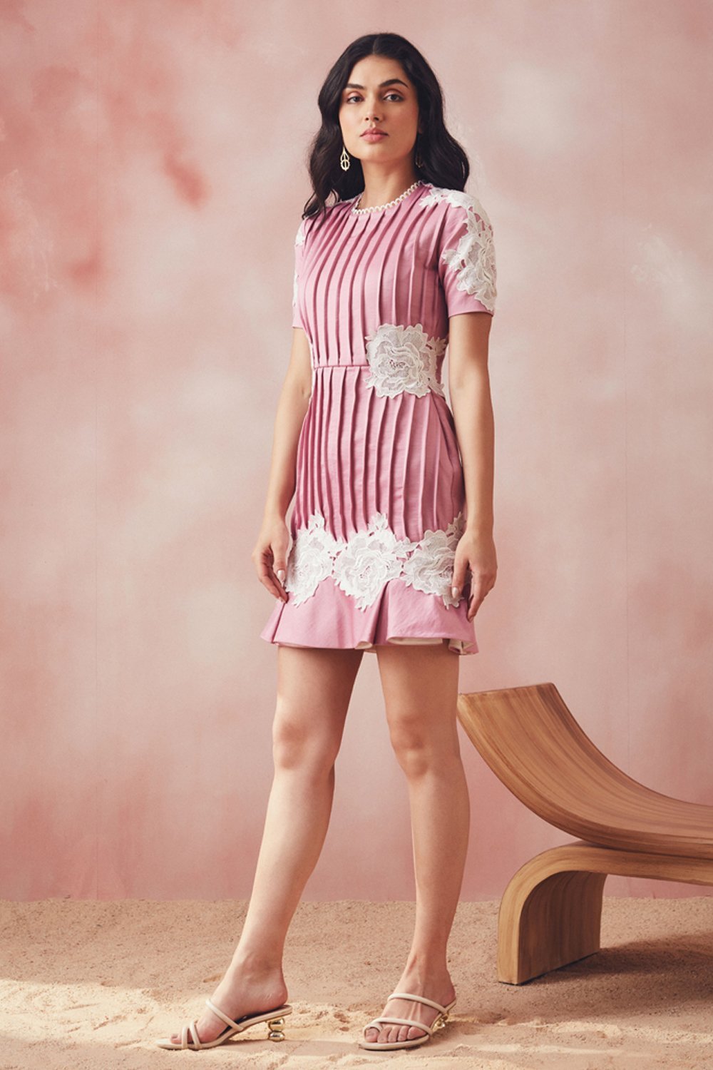 Powder Pink Lace Mini - Zabella