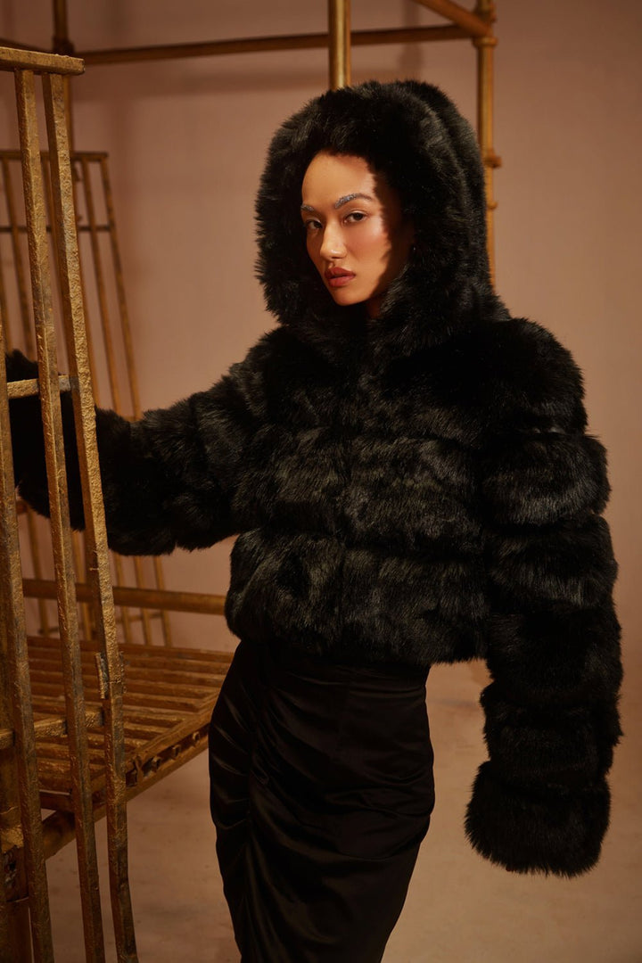Shanaya Kapoor In Our Black Faux Fur Jacket with Hood - Zabella