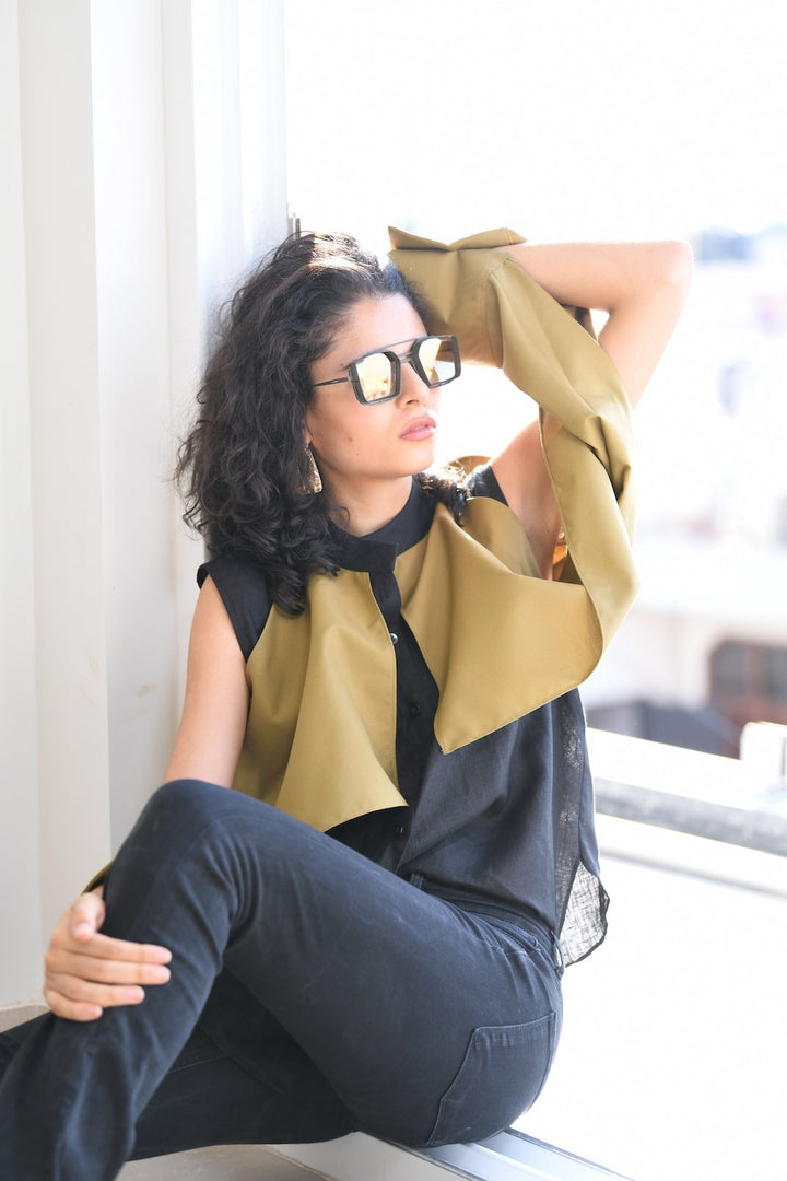 Shirt With Exaggerated Sleeve - Shopzabella